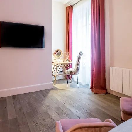 1er Etage Sopi-montmartre Hotel Paris